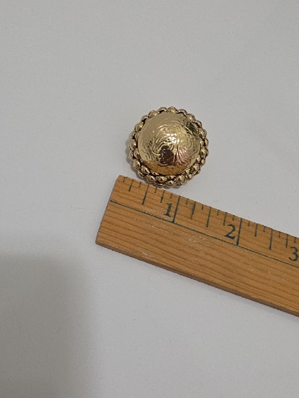 NWOT J Bloom Shiny Gold Textured Round Dome Earrings - Picture 4 of 5